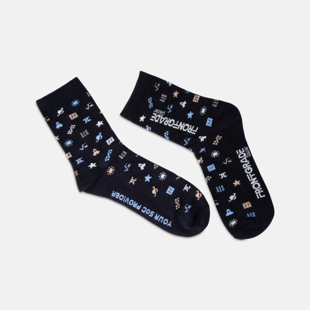  Klassiska strumpor med egen instickad logga